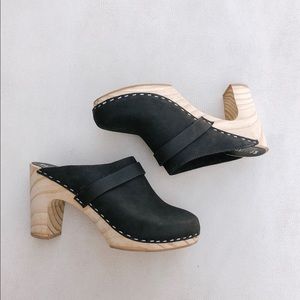 Black Clogs